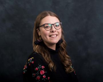 andrea durmiaki.